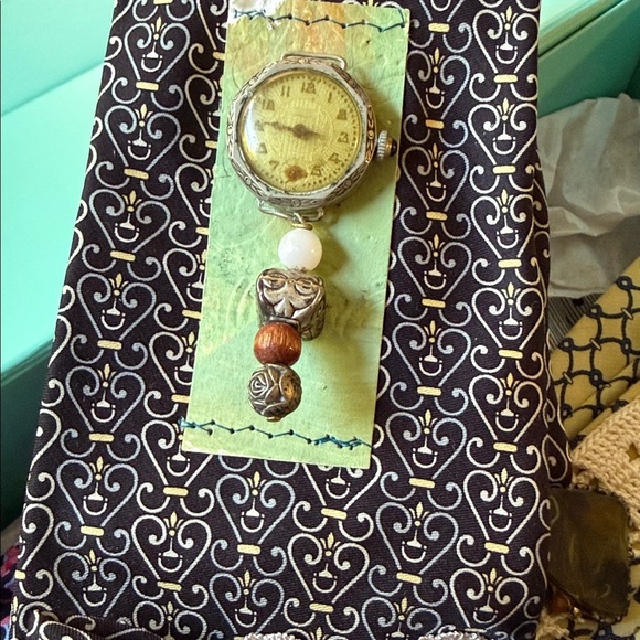 Upcycled Reworked Tie with Vintage Watch Steampunk Style - Picture 6 of 16